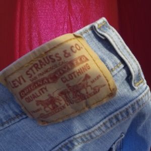 levi straus classic capri